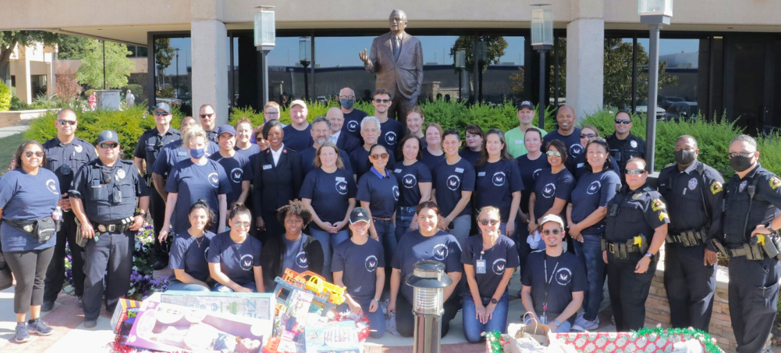 Parker University Hosts Fourth Annual Thanksgiving Turkey Giveaway in Collaboration with the Dallas Police Department